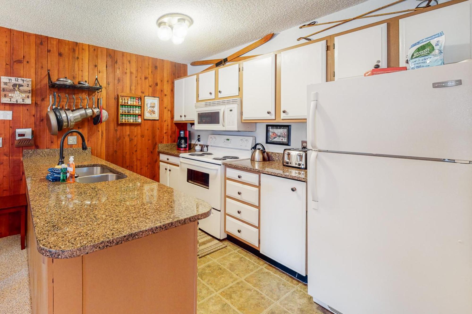 Kings Crossing Apartments Winter Park Room photo